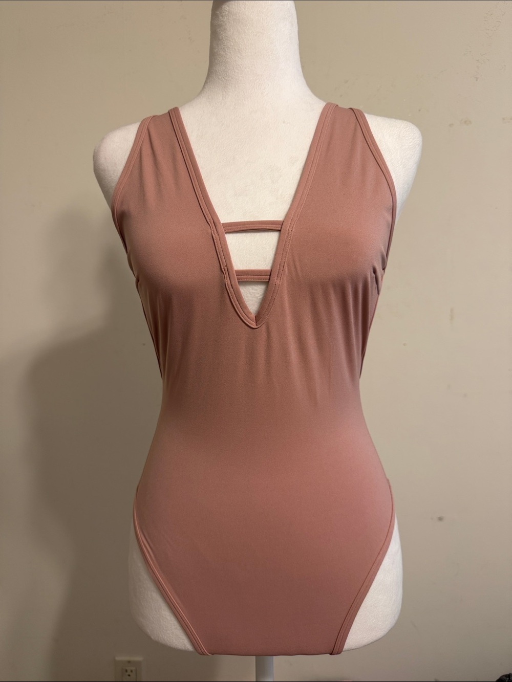 Olra Polewear Women’s Dusty Rose Deep V Strap Bodysuit Size M